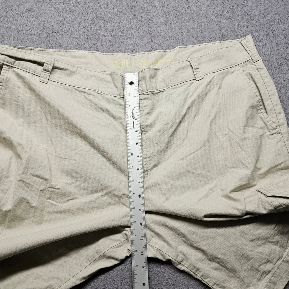 Dickies Mens 44 Relaxed Fit Cargo Shorts Khaki Cotton Ripstop WR351RST Stone